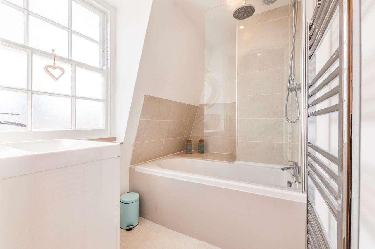 Apartmán Pure B - Exceptional Views Of Tamar & Royal William Yard With Free Parking & Wifi Plymouth Exteriér fotografie